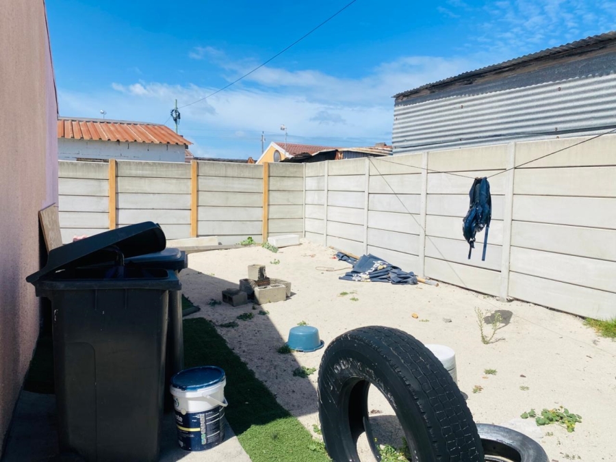 2 Bedroom Property for Sale in Harare Western Cape